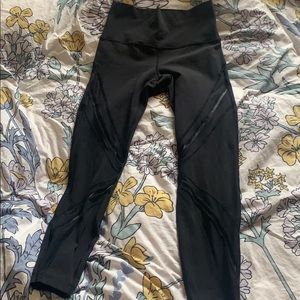 black lululemon leggings